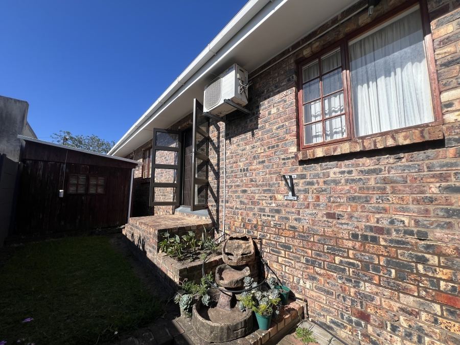 3 Bedroom Property for Sale in Berea Eastern Cape